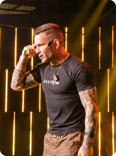 Adri Kastel experto en lanzamientos y negocios digitales