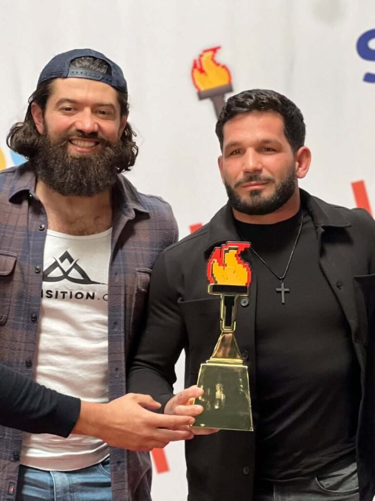 Sistema de ingresos recurrentes explicado en CIMIENTOS